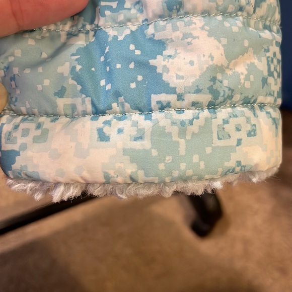 EUC North Face reversible girls jacket. Size large 14-16 - Picture 7 of 7